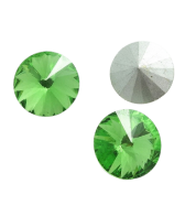 light_green_wholesale-a-lot-crystal-glass-rivoli-loo_variants-3-removebg-preview.png